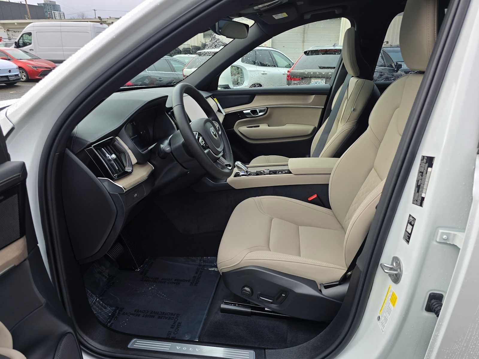 2026 Volvo XC90 Plus