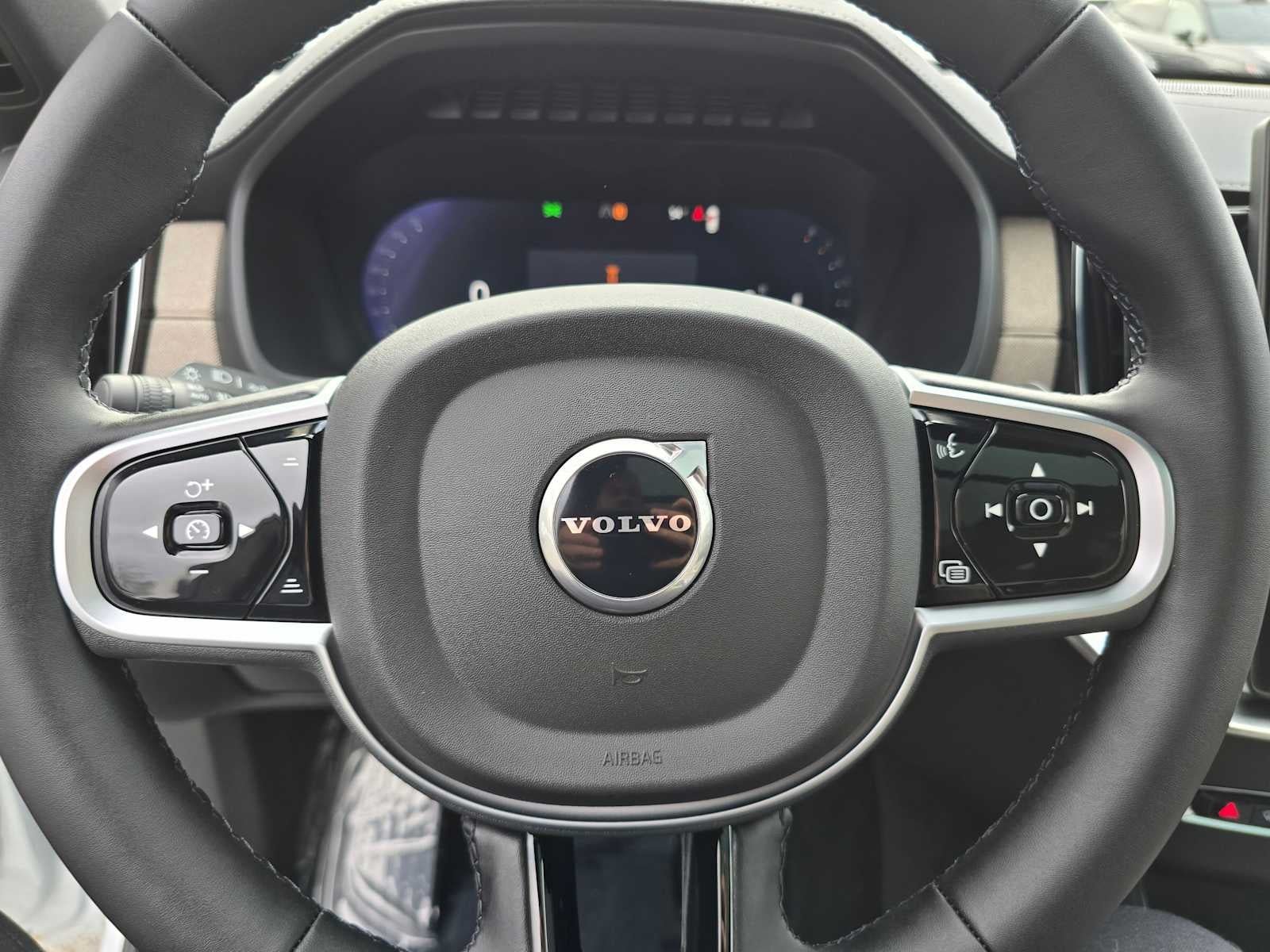 2026 Volvo XC90 Plus