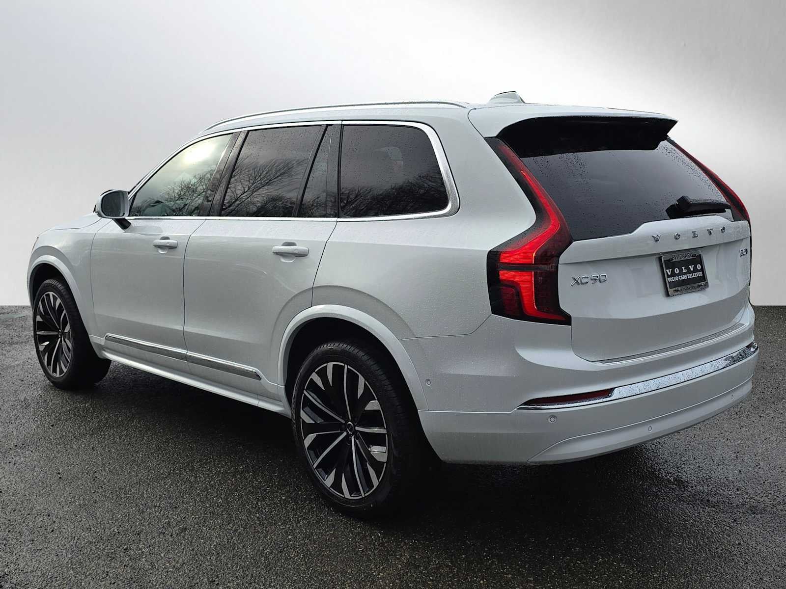 2026 Volvo XC90 Plus