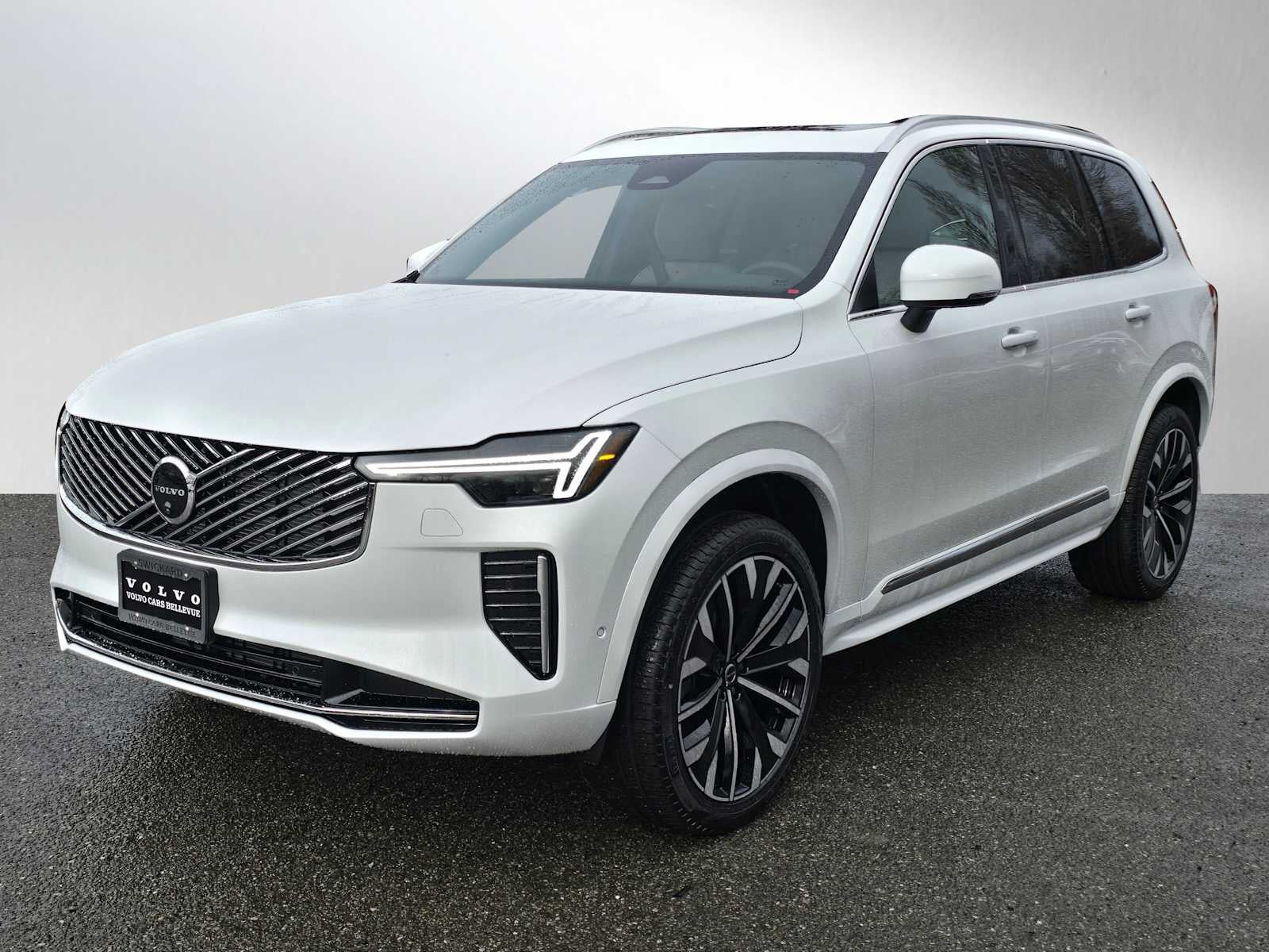 2026 Volvo XC90 Plus