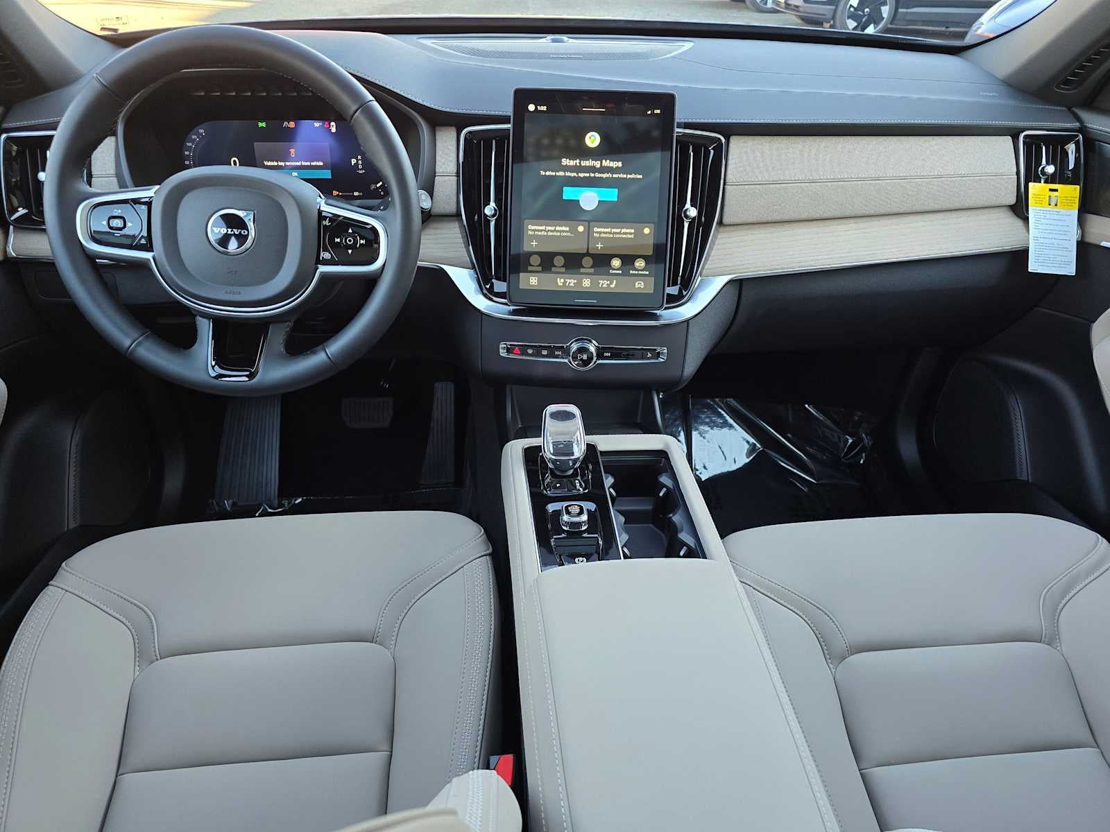 2026 Volvo XC90 Plus