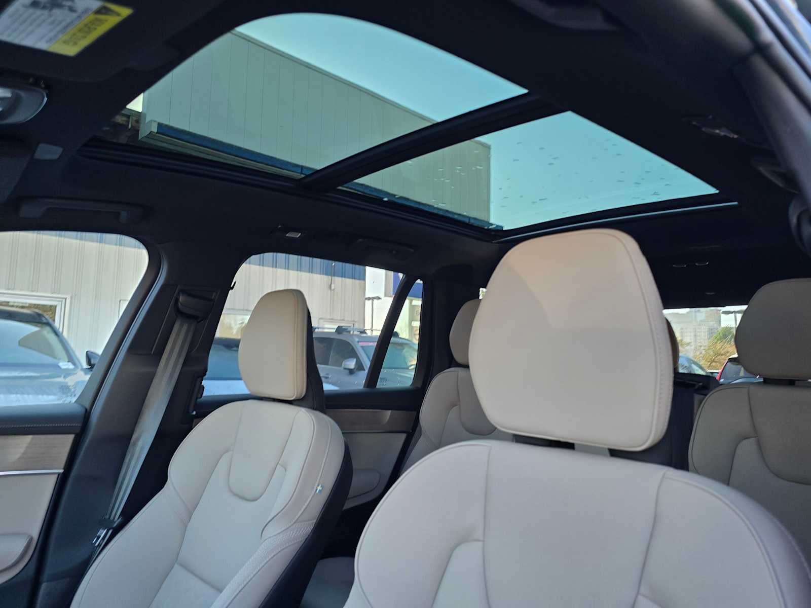 2026 Volvo XC90 Plus