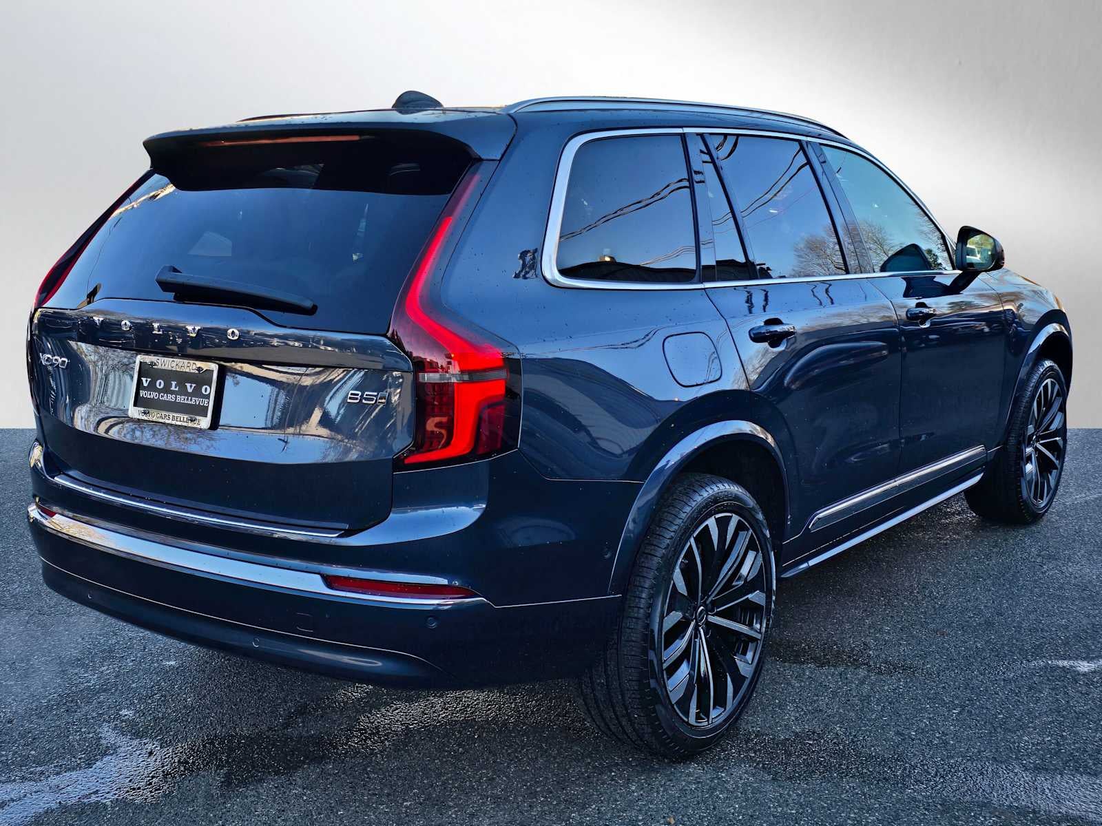 2026 Volvo XC90 Plus