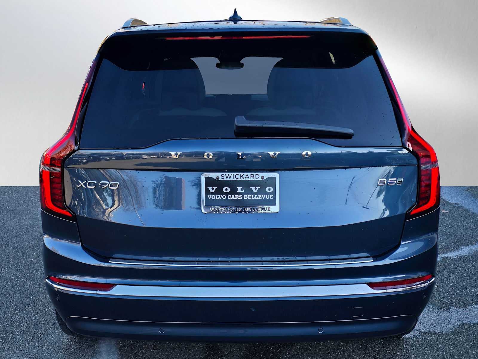 2026 Volvo XC90 Plus