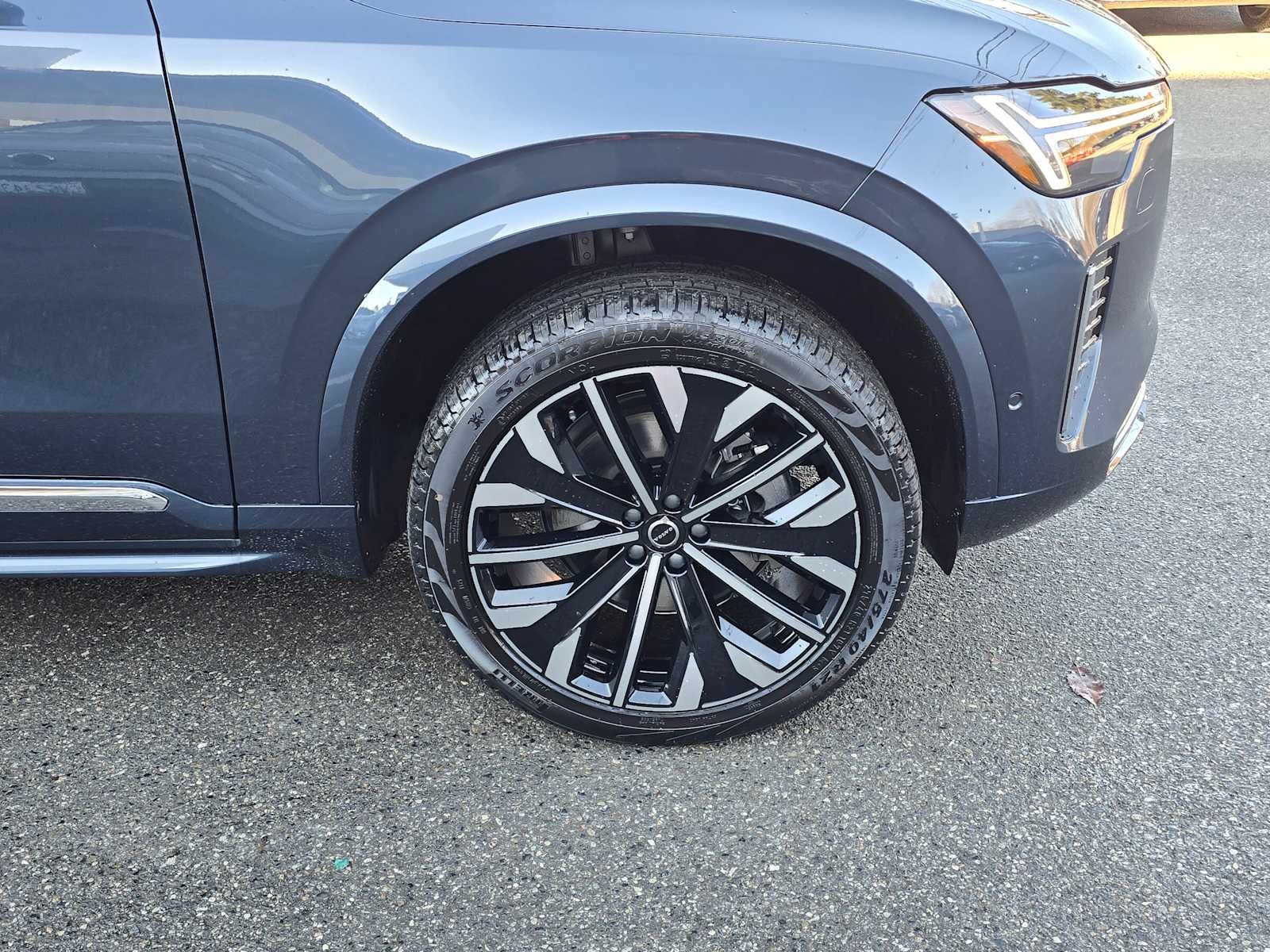 2026 Volvo XC90 Plus