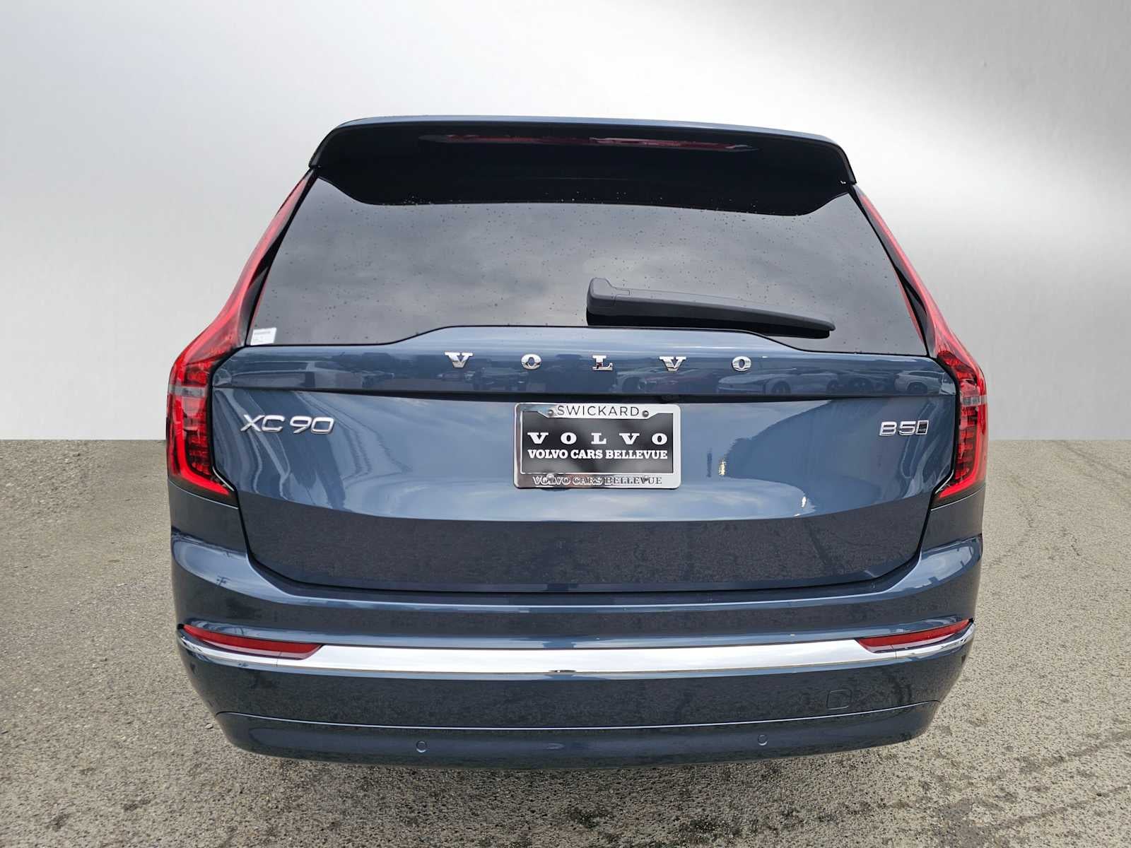 2026 Volvo XC90 Plus
