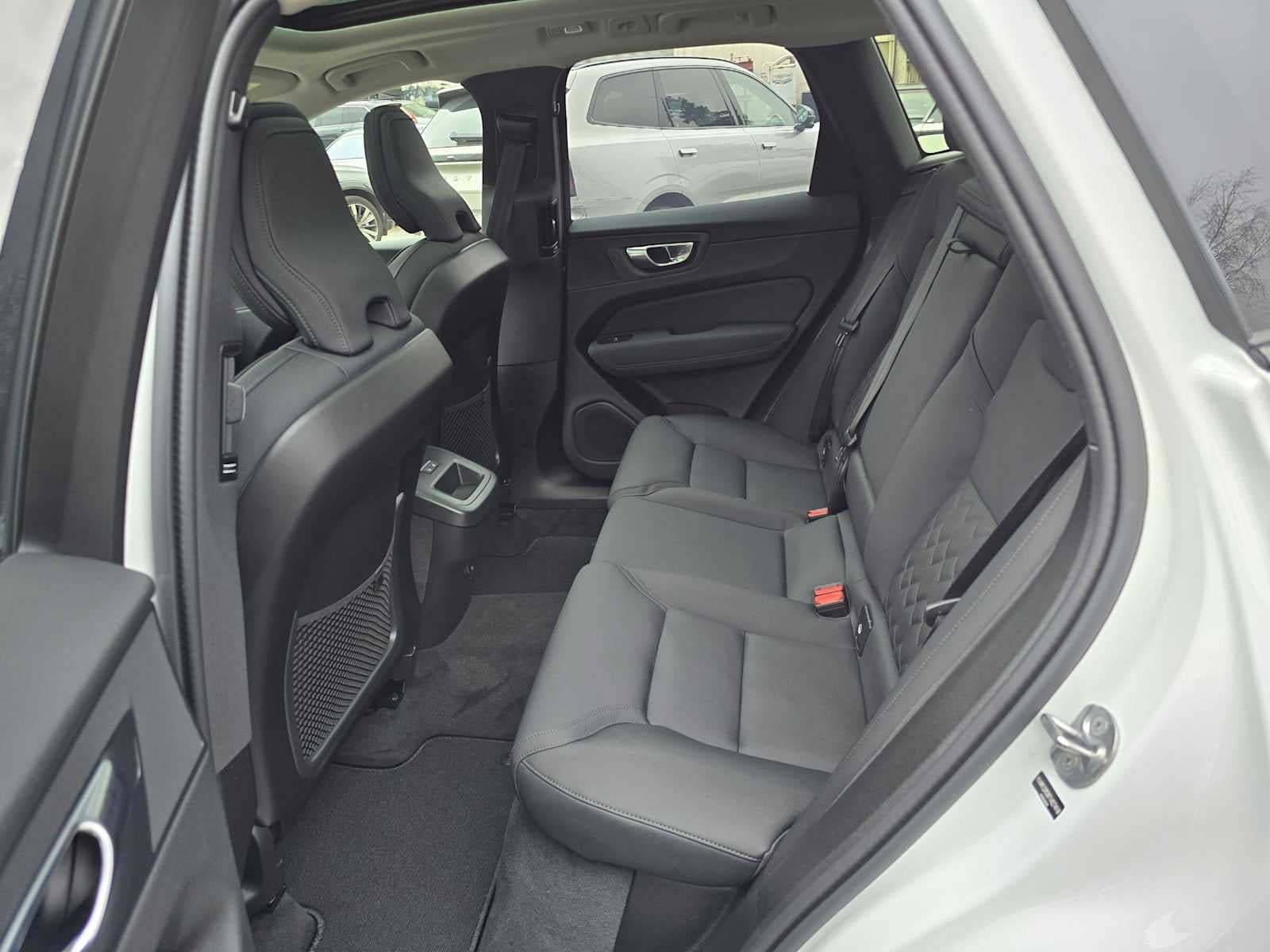 2026 Volvo XC60 Plus