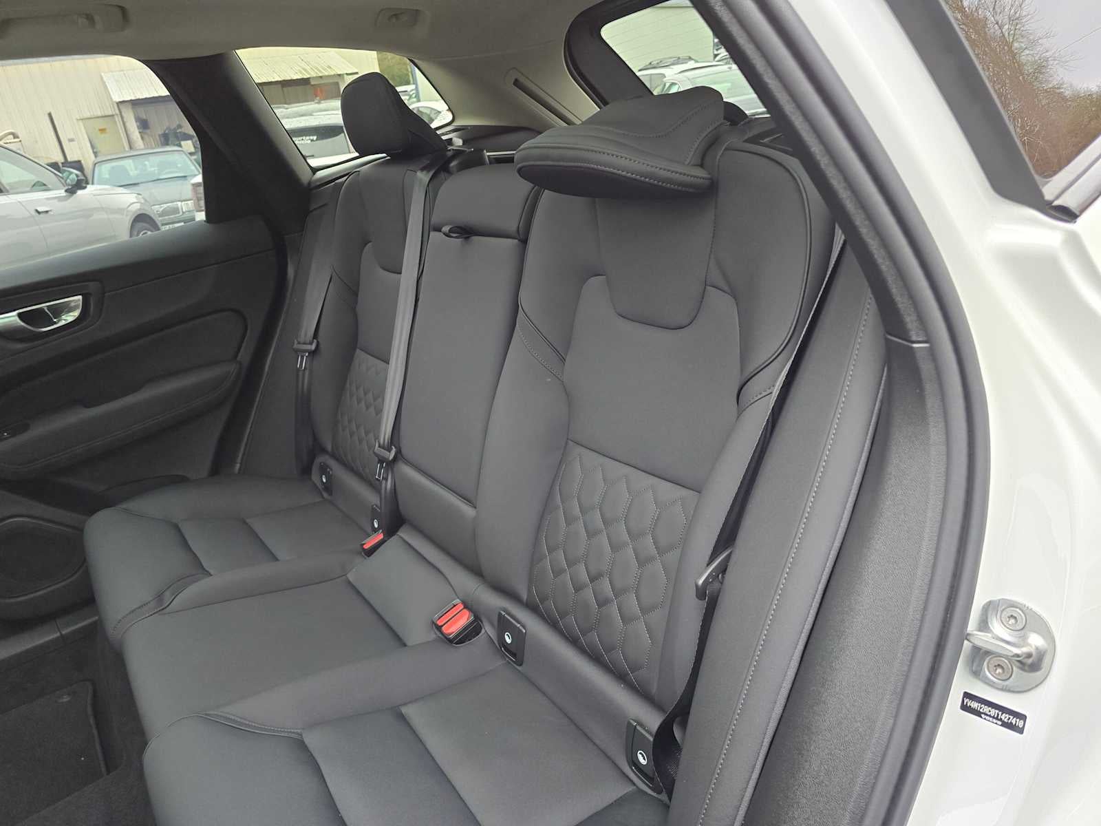 2026 Volvo XC60 Plus