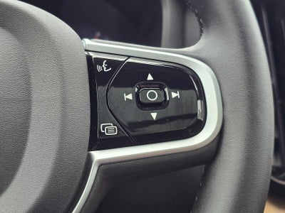 2026 Volvo XC60 Plus