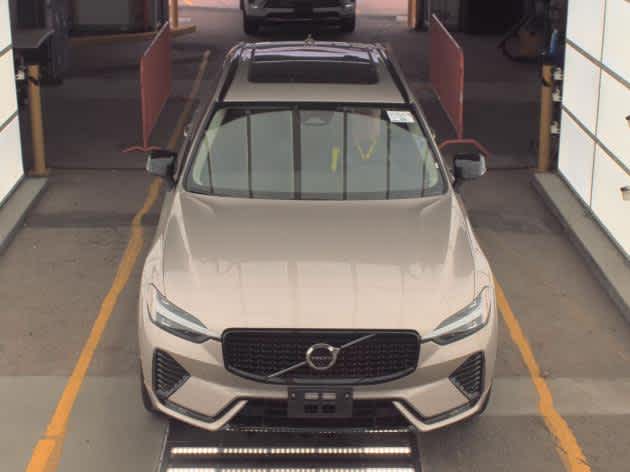 2025 Volvo XC60 Plus