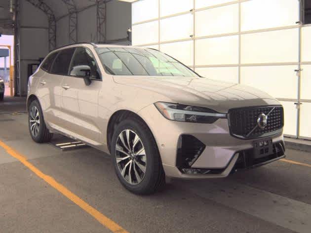 2025 Volvo XC60 Plus