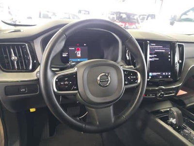 2025 Volvo XC60 Plus