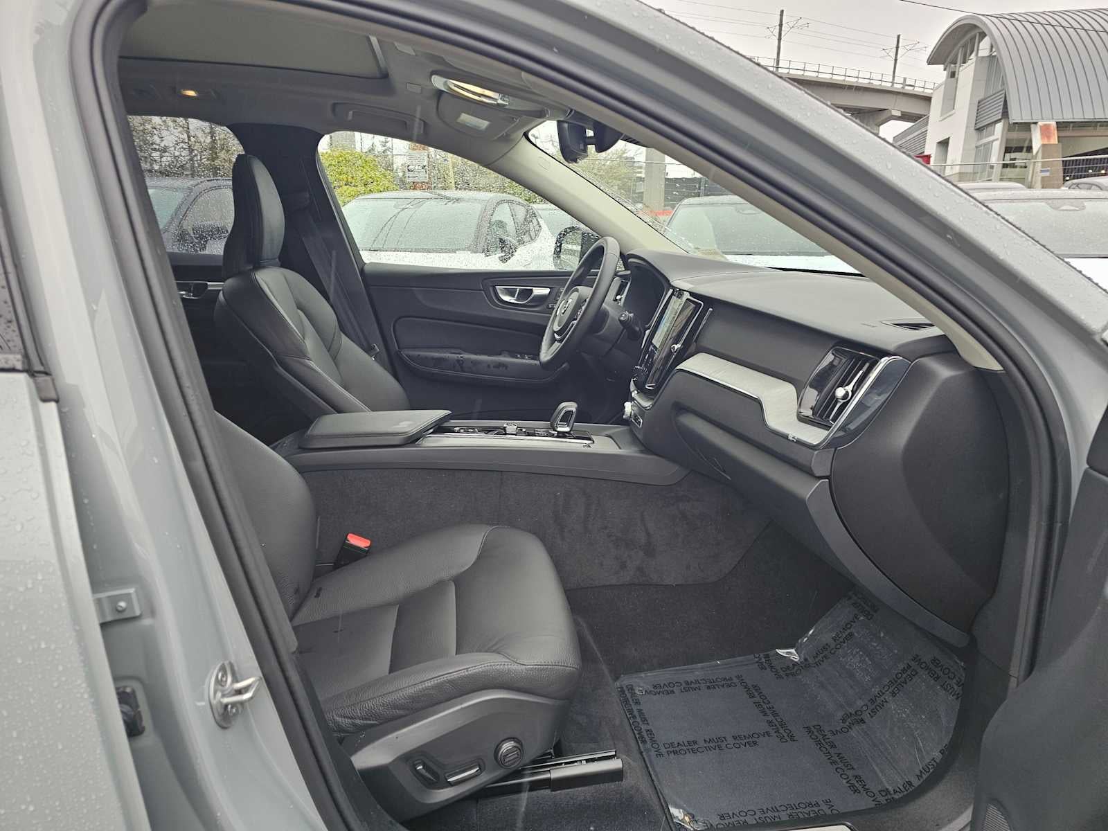 2025 Volvo XC60 Plus