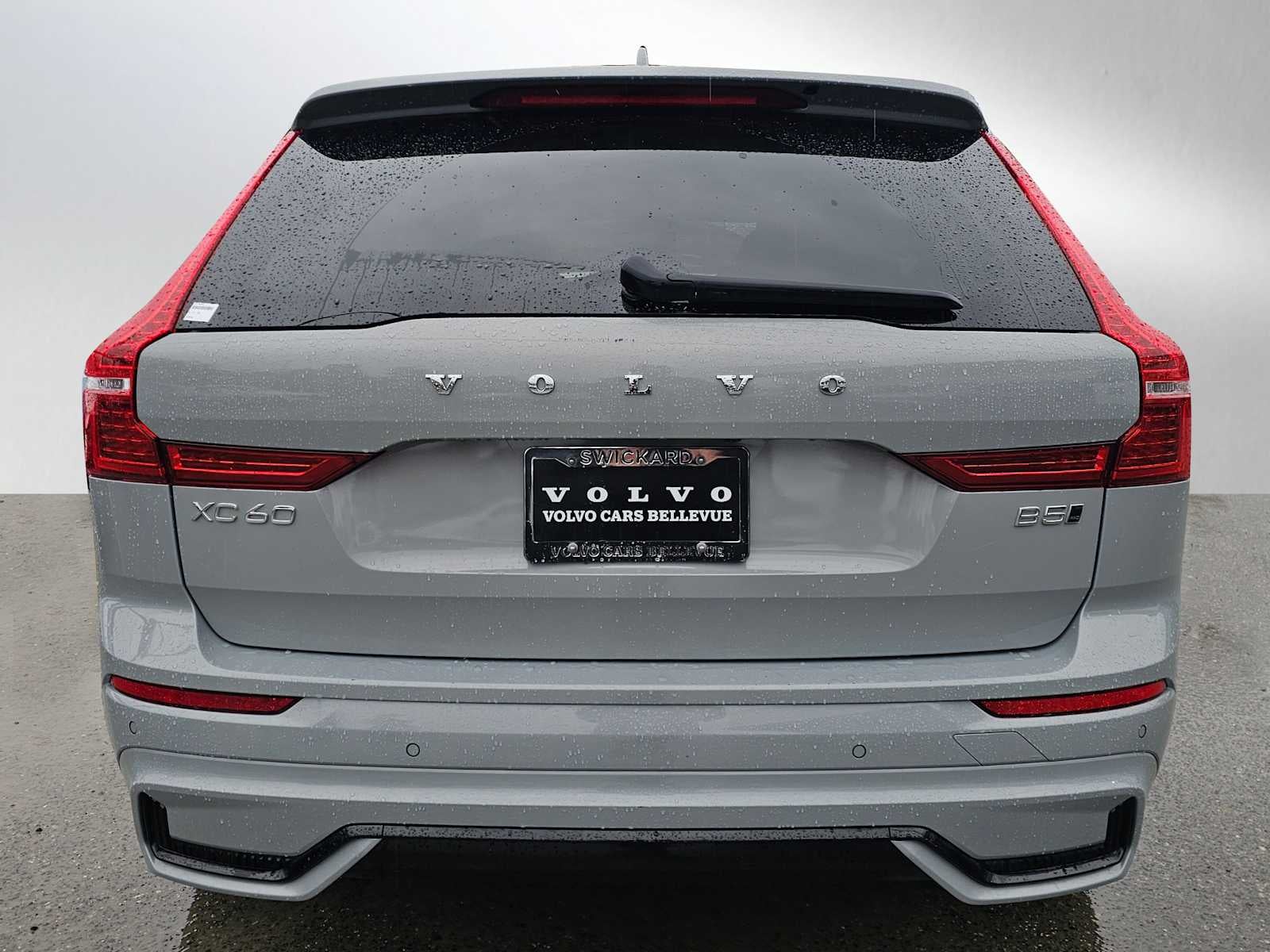 2025 Volvo XC60 Plus
