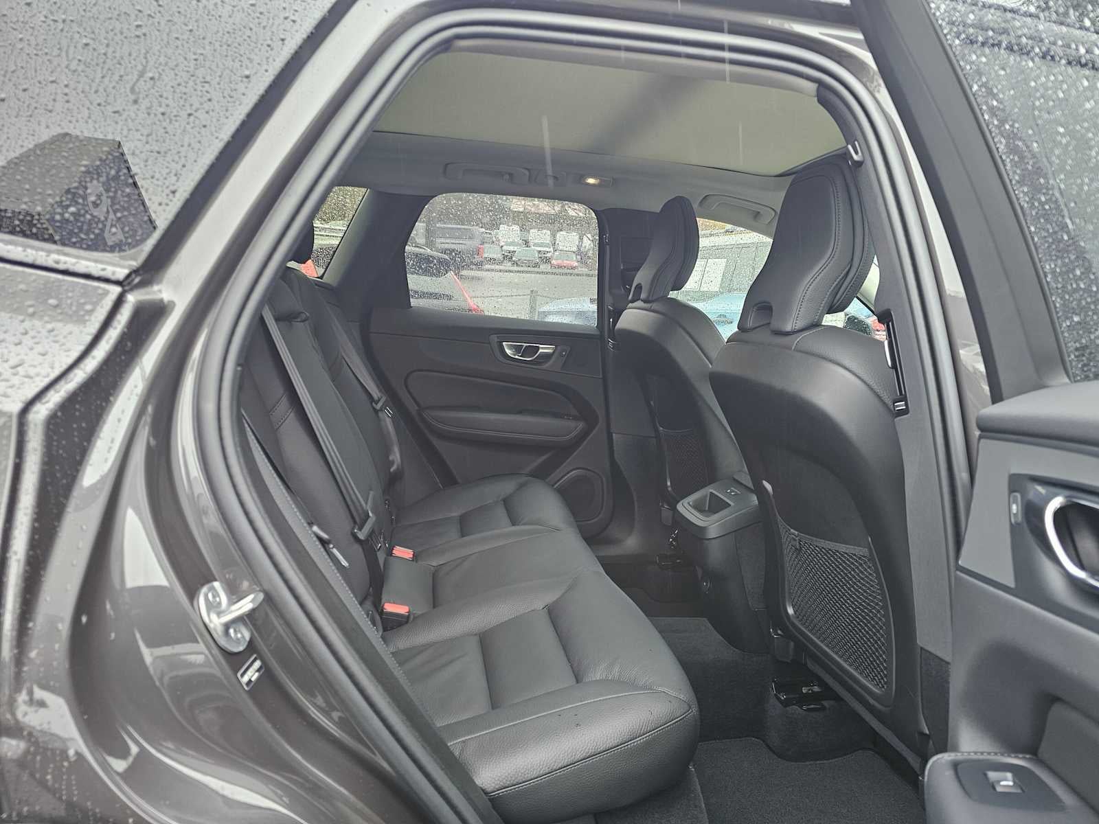 2025 Volvo XC60 Plus