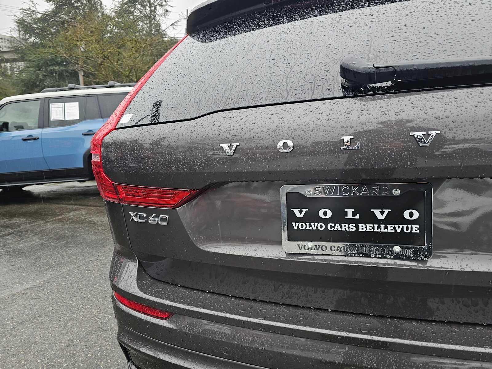 2025 Volvo XC60 Plus