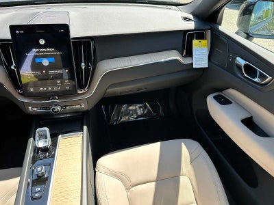 2026 Volvo XC60 Plus