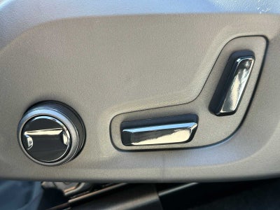 2026 Volvo XC60 Plus