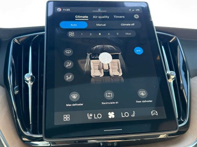 2026 Volvo XC60 Plus