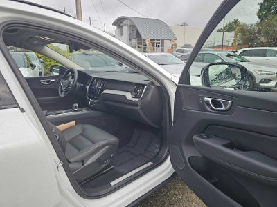 2025 Volvo XC60 Plus