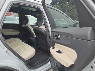 2026 Volvo XC60 Plus