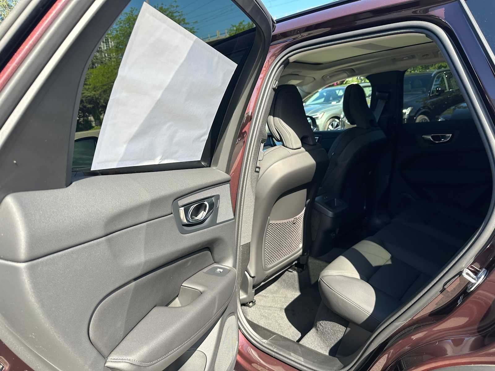 2026 Volvo XC60 Plus