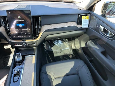 2026 Volvo XC60 Plus