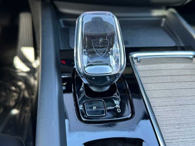 2026 Volvo XC60 Plus