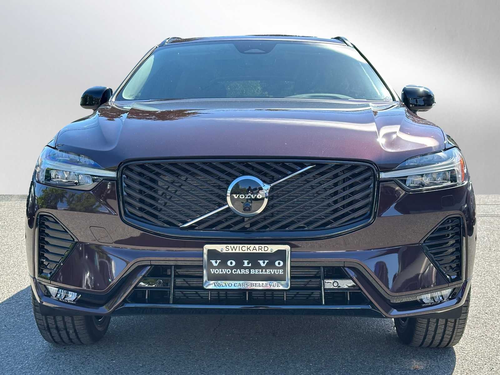 2026 Volvo XC60 Plus