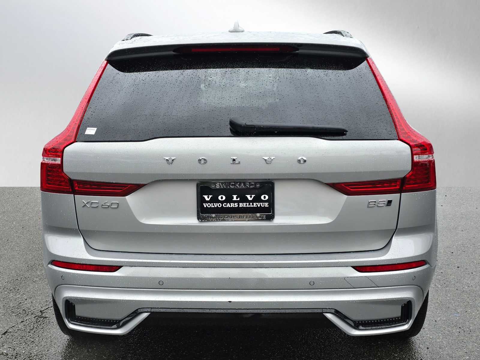 2025 Volvo XC60 Plus