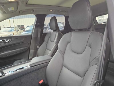 2025 Volvo XC60 Plus