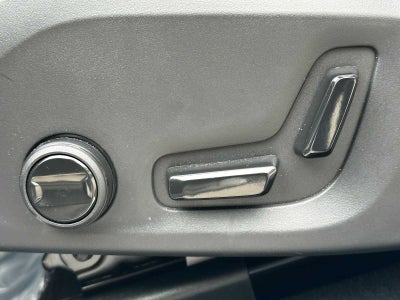 2026 Volvo XC60 Plus