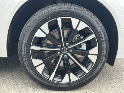 2026 Volvo XC60 Plus