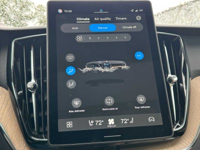 2026 Volvo XC60 Plus