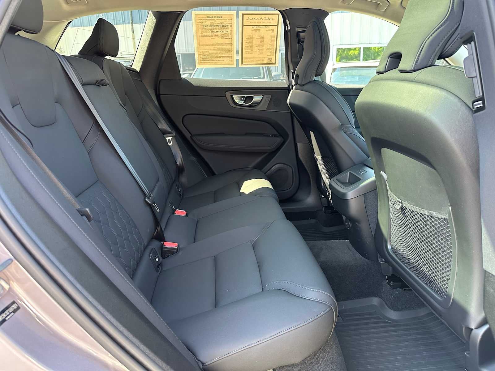 2026 Volvo XC60 Plus