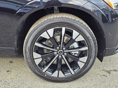 2026 Volvo XC60 Plus