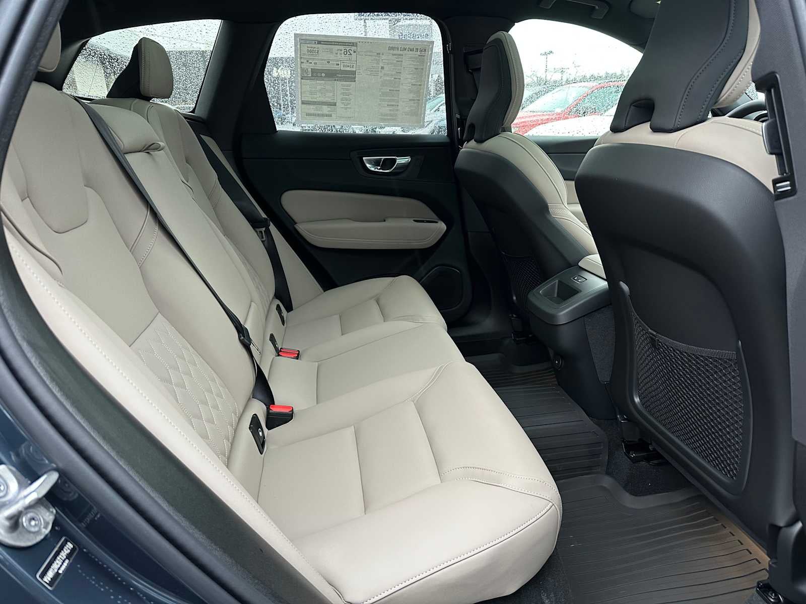 2026 Volvo XC60 Plus