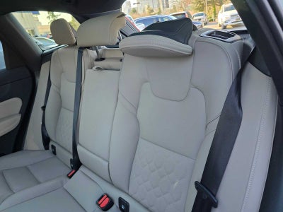 2026 Volvo XC60 Plus