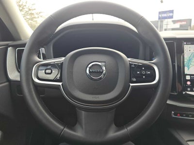 2025 Volvo XC60 Plus
