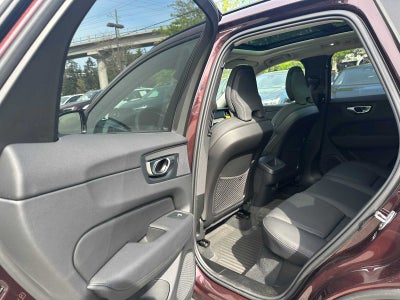 2026 Volvo XC60 Plus
