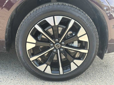 2026 Volvo XC60 Plus