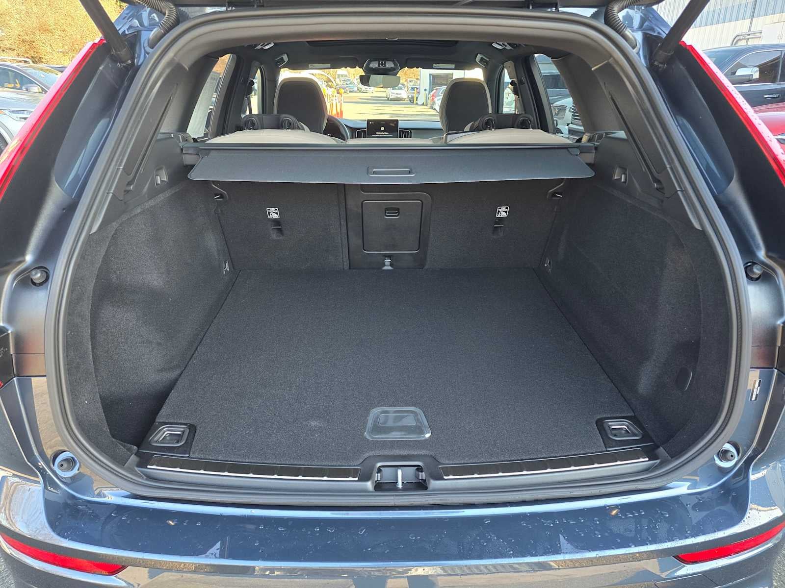 2026 Volvo XC60 Plus