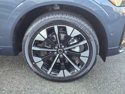 2026 Volvo XC60 Plus