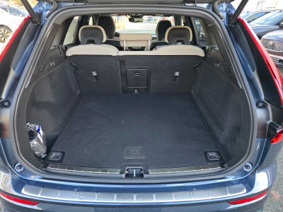 2026 Volvo XC60 Plus