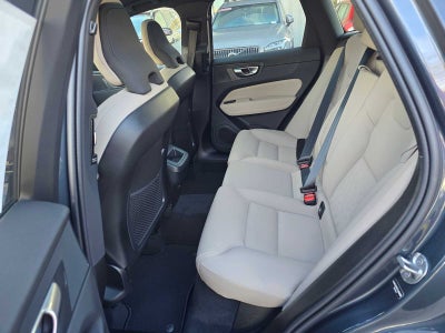 2026 Volvo XC60 Plus