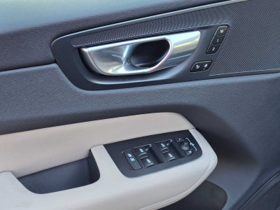 2026 Volvo XC60 Plus