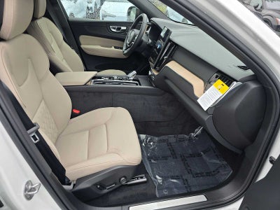 2026 Volvo XC60 Plus