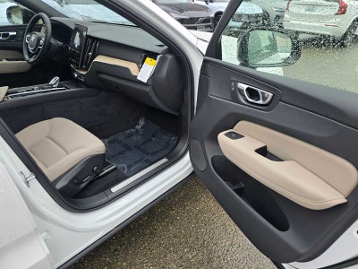 2026 Volvo XC60 Plus