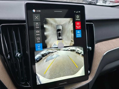 2026 Volvo XC60 Plus