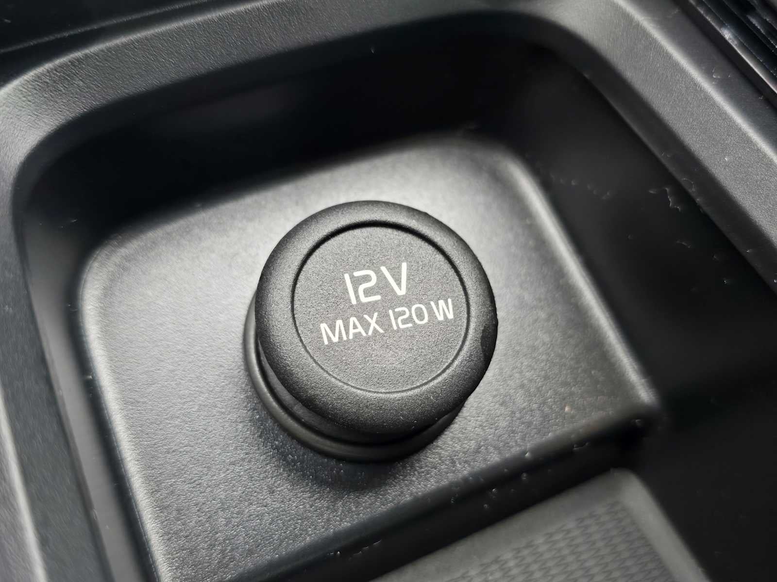 2026 Volvo XC60 Plus